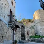 Cozy Close By The Aragones Castle *