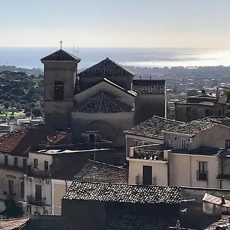Cozy Close By The Aragones Castle Appartamento Gioiosa Ionica