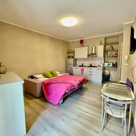 Appartamento Cozy Close By The Aragones Castle